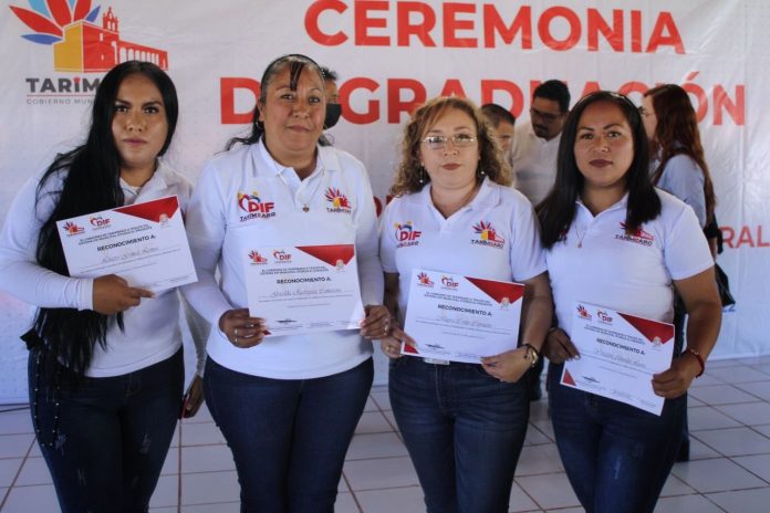 100 graduadas de Diplomado que ofreció el Gobierno de Tarímbaro