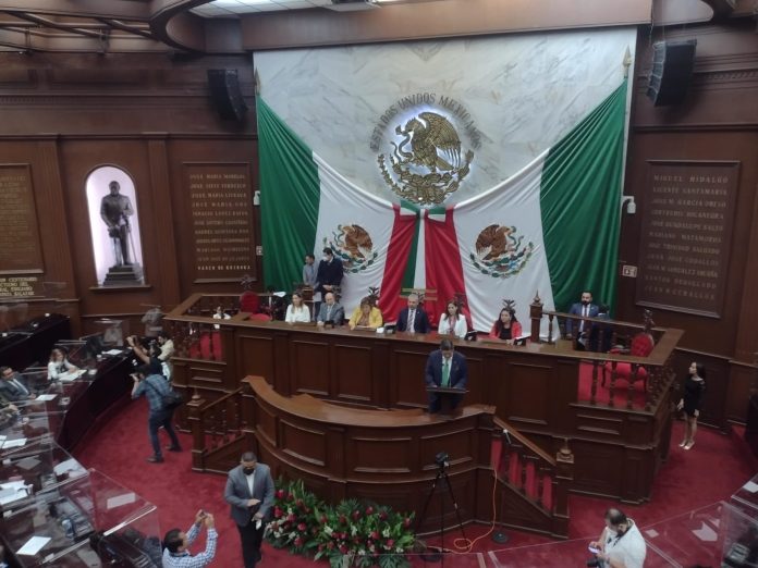 Se lleva a cabo el primer informe del gobernador de Michoacán, Alfredo Ramírez Bedolla