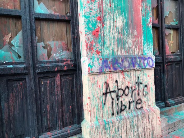 En la búsqueda del aborto legal; feministas marcharon en Morelia