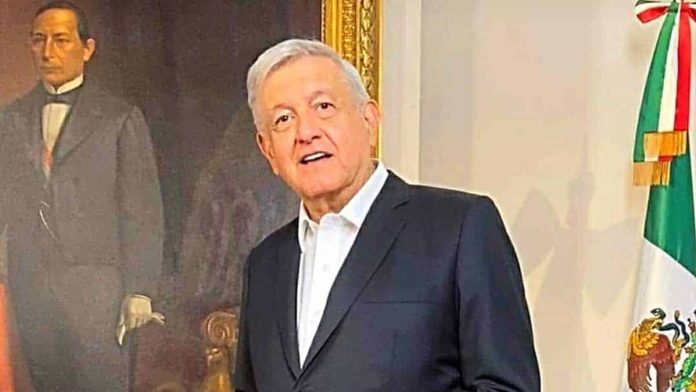 AMLO pide a legisladores dejar la politiquería