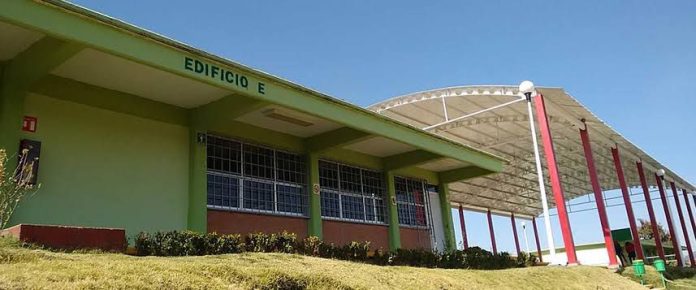 En Michoacán 16 planteles del Cobaem están sin clases