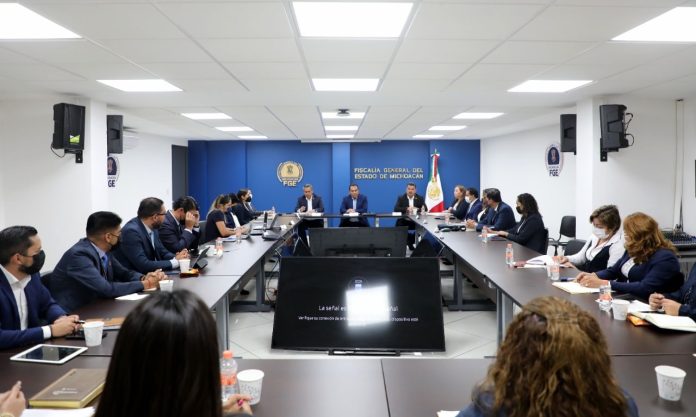 Atención y comunicación permanente con grupos defensores de Derechos Humanos y de las mujeres, compromete Fiscal General