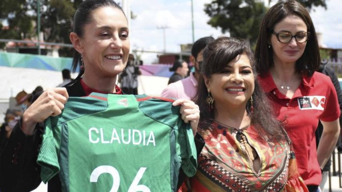 Sheinbaum se pintará el cabello de rosa si México avanza a quinto partido