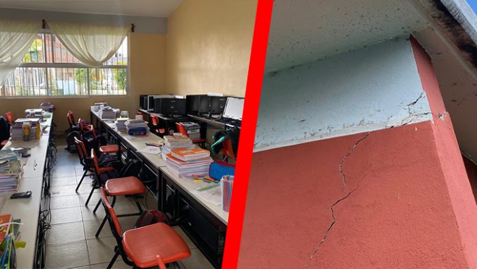 Por afectaciones de sismo; niños toman clases en el patio de su escuela en Morelia