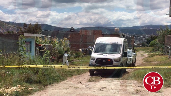 A uno de ellos le encajaron un puñal en el corazón