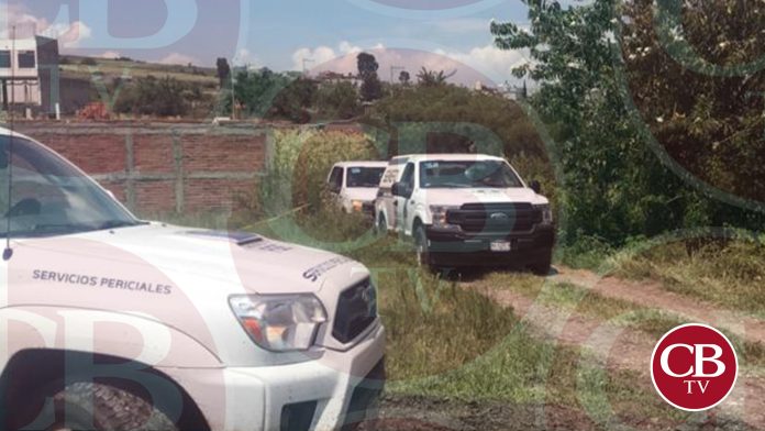 Lo ejecutan, amarran de un poste y le dejan narcomensaje en La Piedad