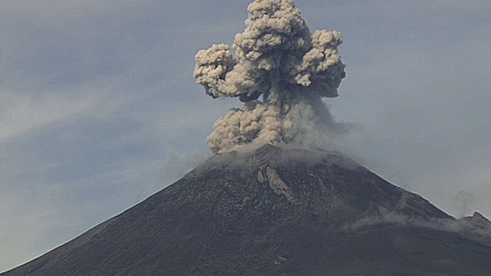 Popocatépetl registra registra 68 emisiones