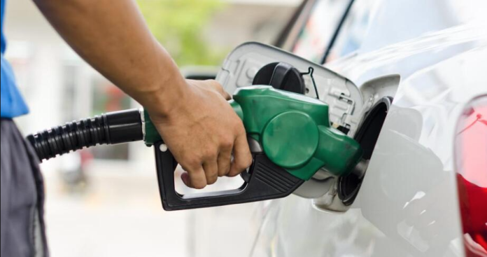¿Se viene otro gasolinazo?
