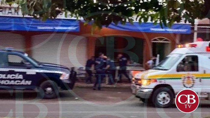 VIDEO: Vendía tacos en Apatzingán y lo balean frente a sus clientes