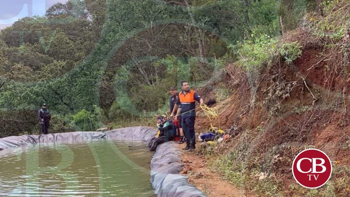 Sacan a un hombre muerto de olla agrícola en Tangamandapio