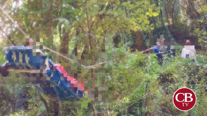 Sacan de un barranco de Hidalgo a un hombre putrefacto