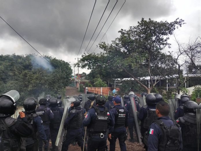 SSP impide nuevo intento de civiles de bloquear las vías del tren en Caltzontzin