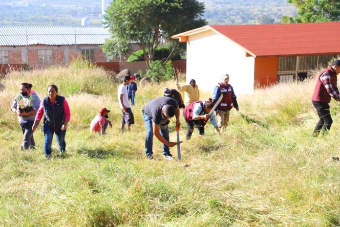 Lleva Barragán programa “Échale una Mano a las Escuelas” a la secundaria 136 de Morelia