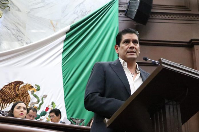Busca Ernesto Núñez prevenir el suicidio en Michoacán