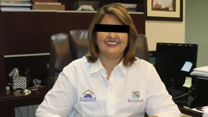 Vinculan a proceso a exfuncionaria de BCS por autoliquidarse con casi 2 millones
