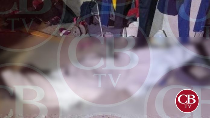 Golpeado, baleado y encobijado lo dejan muerto en su recámara
