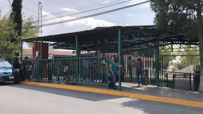 Conserje acusado de abusar sexualmente de cinco niños en un kínder