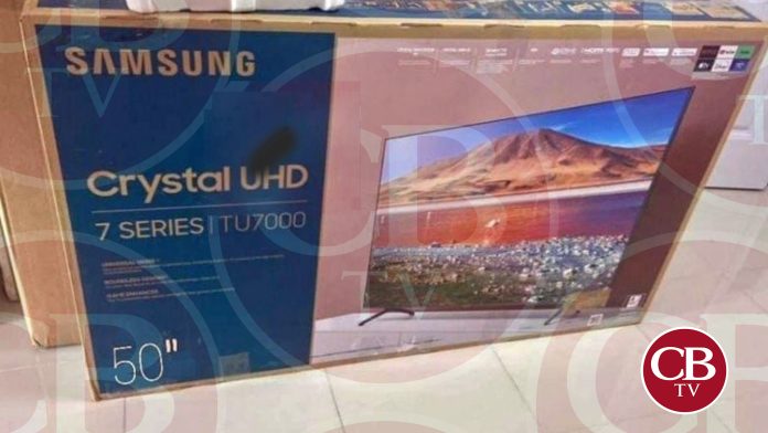 Se roban más de 400 pantallas de un tráiler en Zinapécuaro