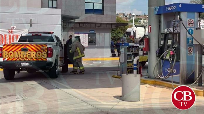 Conato de incendio en gasolinera de Morelia moviliza a bomberos