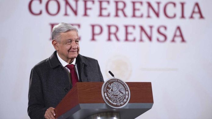 AMLO anuncia que el desfile del domingo será temprano para disfrutar la ceremonia del Mundial Qatar 2022