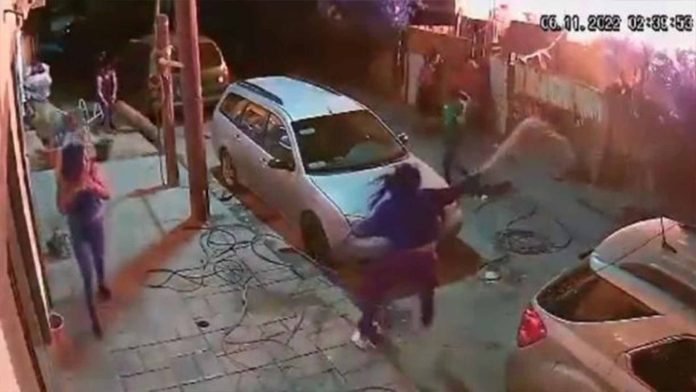 Abuelita salva a toda su familia de un voraz incendio