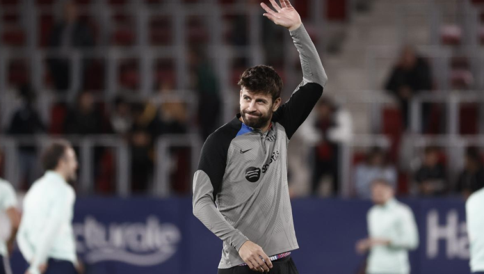 En su ultimo partido Pique termina expulsado