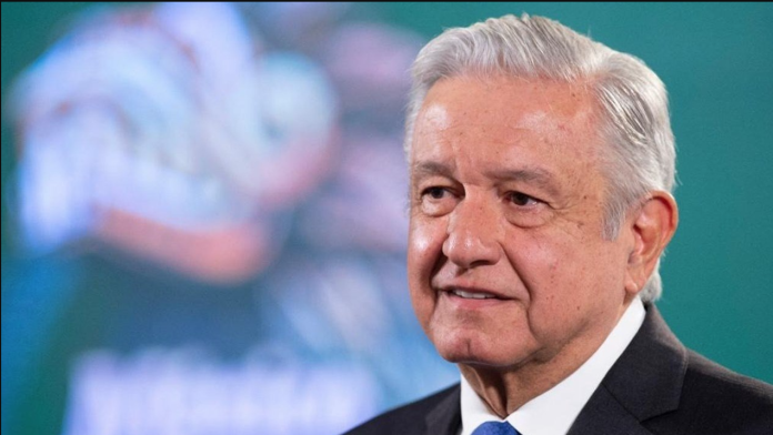 AMLO piensa solicitar su pensión de ISSSTE