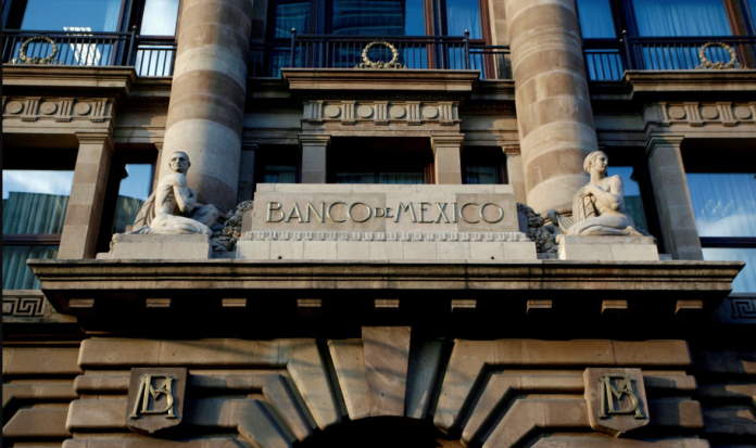 Banxico: Sube la tasa de interés un 10%