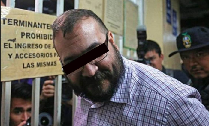 Javier Duarte busca amparo contra orden de aprehensión