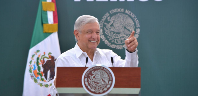 AMLO: Le entregara plazas a egresados de Universidades para el Bienestar Benito Juárez