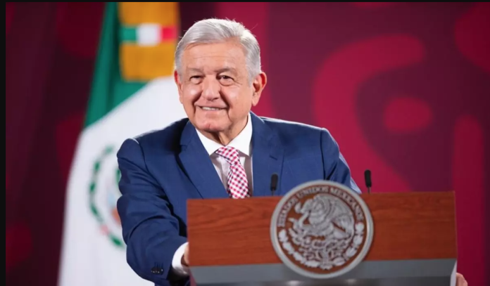 Reprocha AMLO demanda de Grupo México por cancelación de obra en Tren Maya