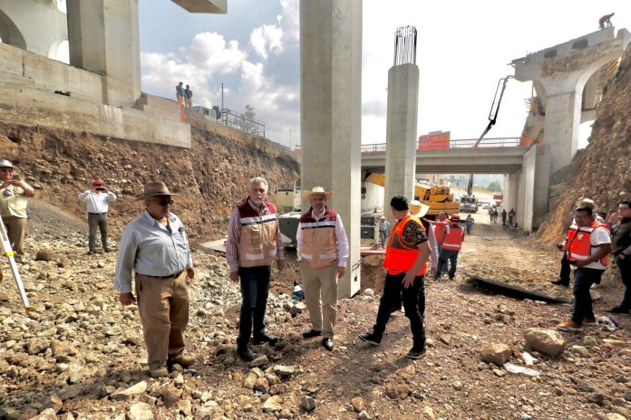 Es necesario agilizar los trabajos para la culminación del puente Mil Cumbres; Alfredo Ramírez Bedolla