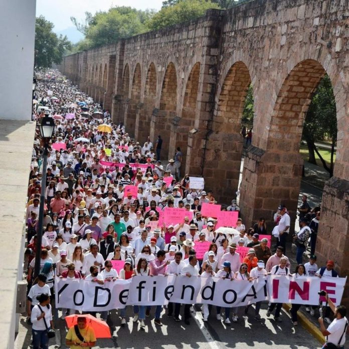 Morelia, segunda ciudad con más participación en marcha del INE