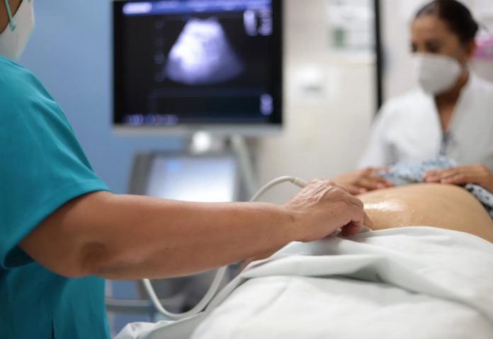 Michoacán a la baja en nacimientos por adolescentes
