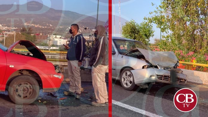Colisionan tres autos en el libramiento norte de Morelia