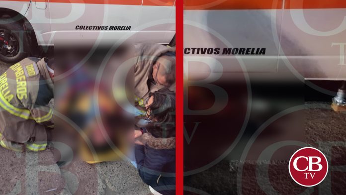 Lo atropellan y queda debajo de una combi en Morelia