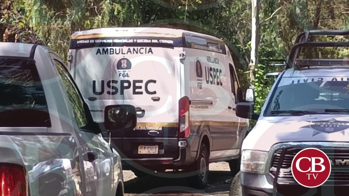 A machetazos asesinan a papá y dejan herido a su hijo en Tacámbaro