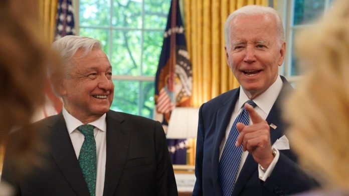 AMLO le pide de 'favorcito' a Biden: que su avión aterrice en el AIFA durante su visita