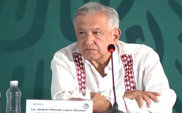 Otra vez AMLO en Michoacán