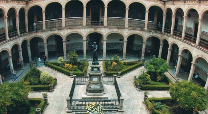 Con transparencia y buen manejo de recursos; UMSNH reduce al 56% el déficit financiero