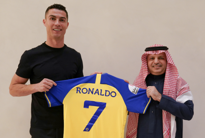 Oficial: Cristiano Ronaldo firma con Al-Nassr 