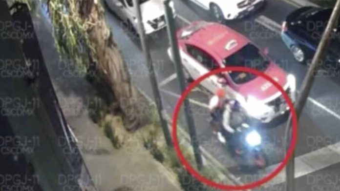 Cámaras de seguridad captan a motociclistas que atacaron a Ciro Gómez; ‘se perdieron’ en el estado de México