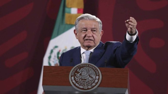 Oposición de Perú pide a AMLO dejar de meterse en los asuntos del país
