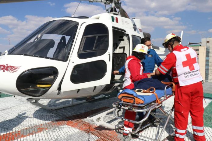 Trasladan en helicóptero a niño con quemaduras a la CDMX
