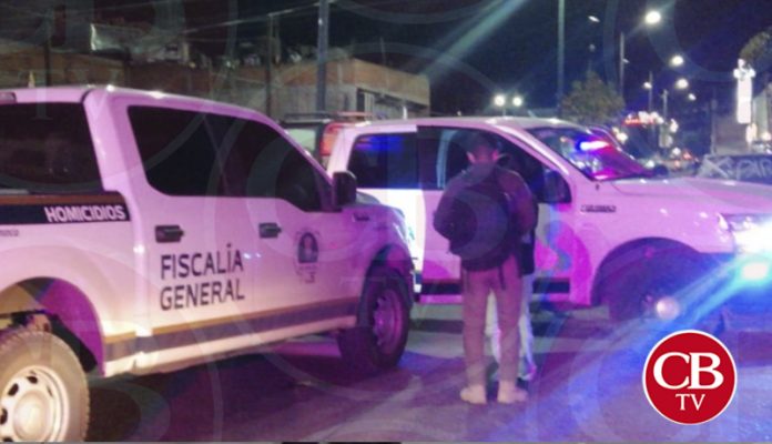 Discute con su novia y la quiso atropellar