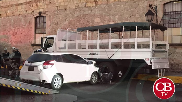 Decía que se quería matar y chocó un camión de la GN en Morelia