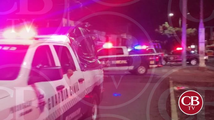 Le balean el cuello a fémina para robarle su auto en el centro de Uruapan
