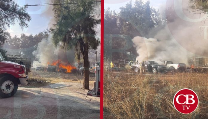 Se quema un corralón de autos en Morelia