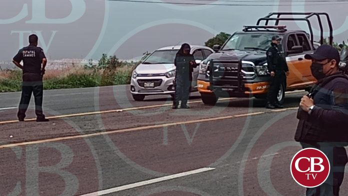 Empistolados asaltan gasolinera en Morelia