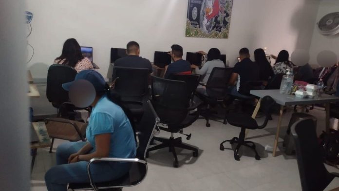 Así operan call centers piratas que se hacen pasar por cadenas hoteleras en México